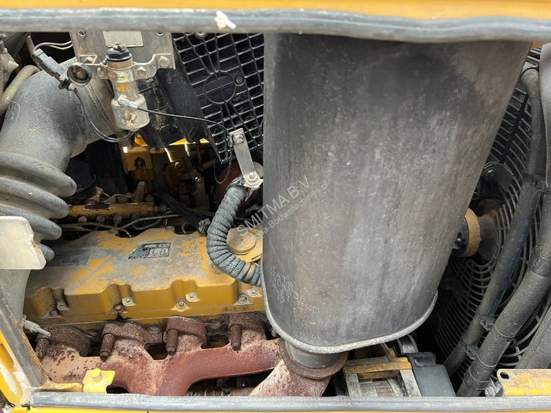Buldozér Caterpillar D6N