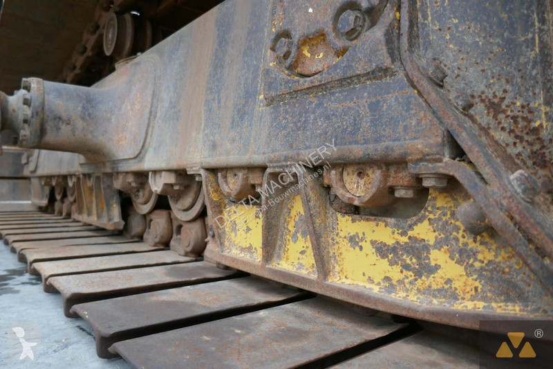 Buldozér Komatsu EO