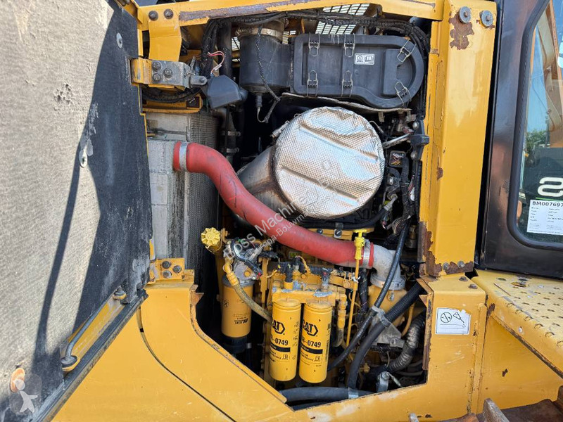 Buldozér Caterpillar D6T LGP - TRIMBLE GPS...