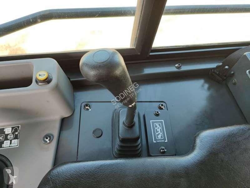 بلدوزر Komatsu I-24EO