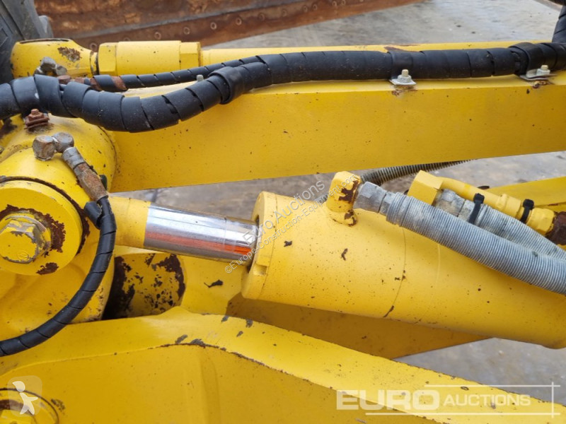 Buldozer Komatsu GD655-6