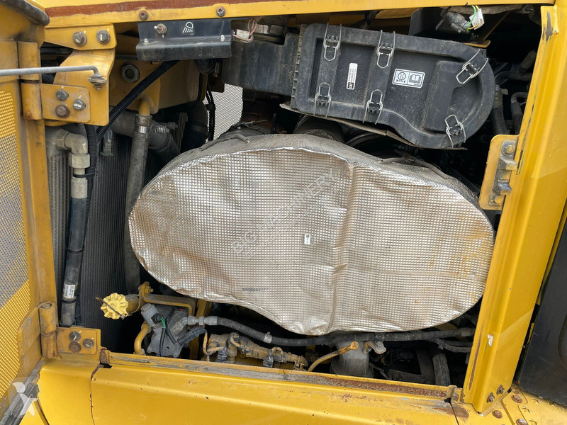 Buldozer Caterpillar D6T
