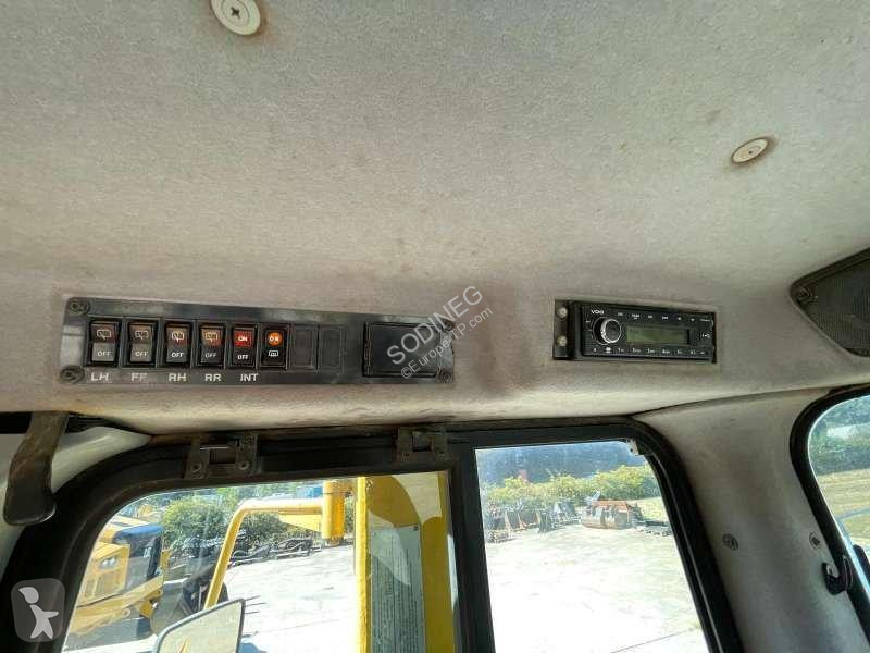 Buldozér Komatsu