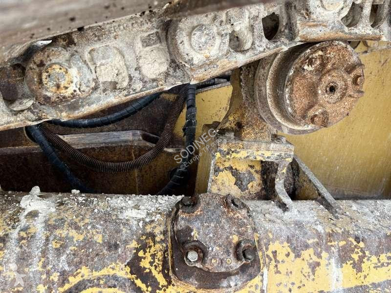 Caterpillar D6M bulldozer