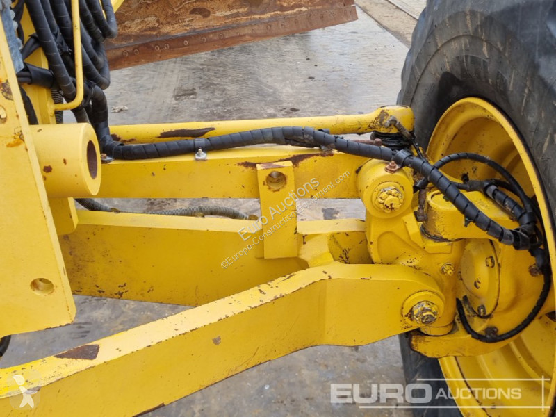 Buldozer Komatsu GD655-6