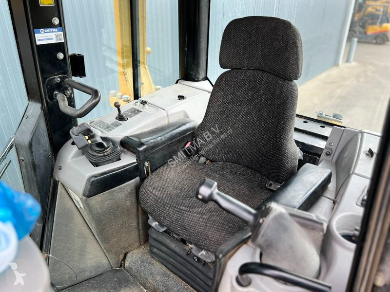 Buldozér Caterpillar D6N