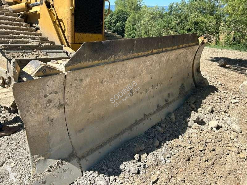 بلدوزر Caterpillar D6N