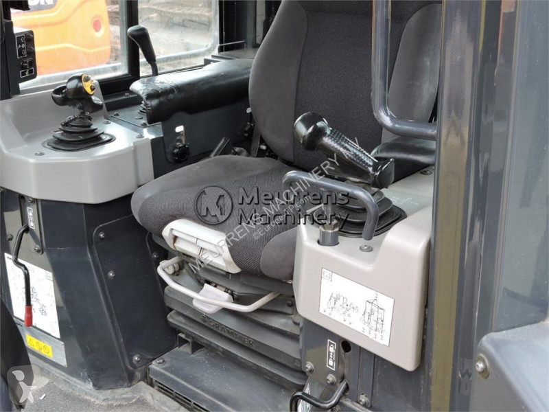بلدوزر Komatsu I-24 + GPS