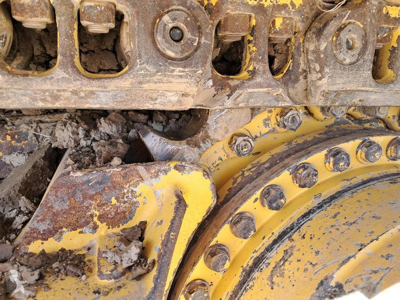 بلدوزر Komatsu I-24E0