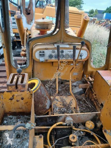 Bulldozer sur chenilles Caterpillar