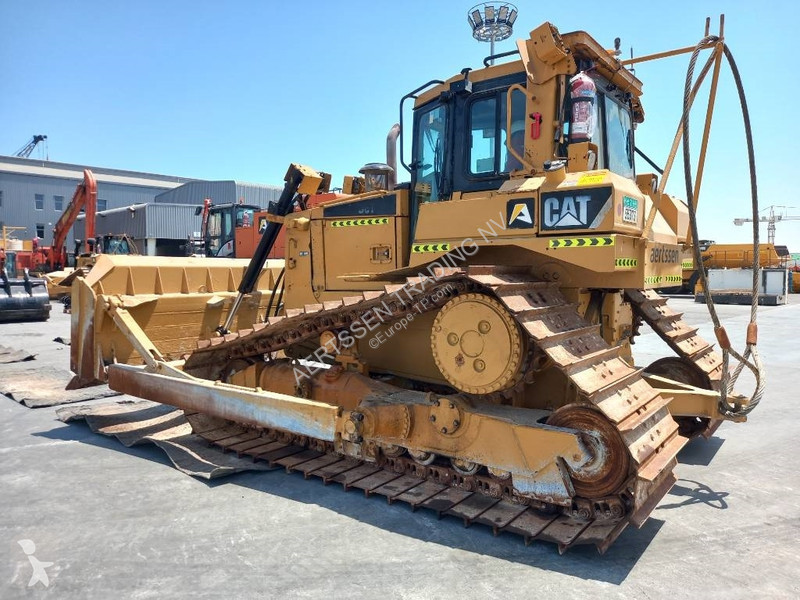 Bulldozer Caterpillar D6T (Abu Dhabi)