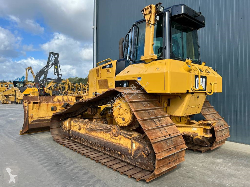 بلدوزر Caterpillar D6N