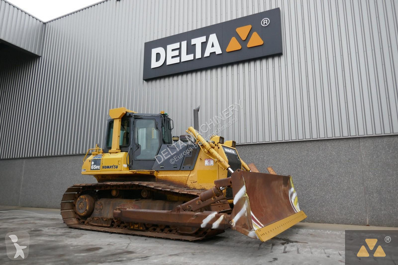Buldozér Komatsu EO
