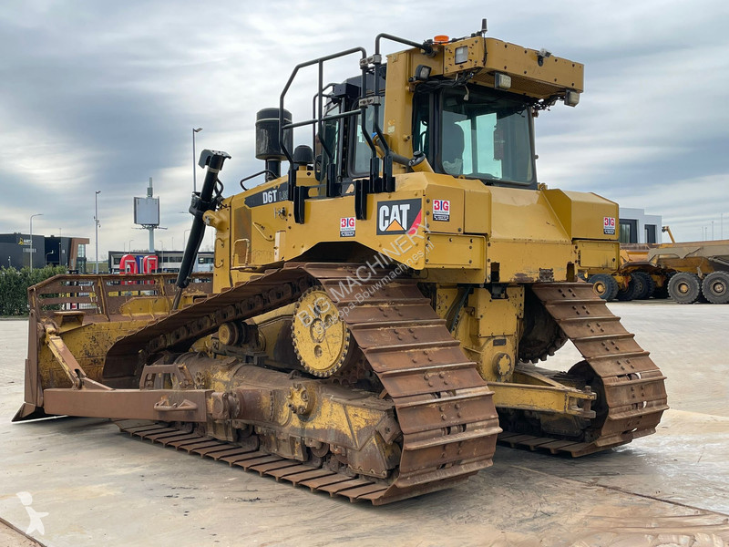 Buldozer Caterpillar D6T