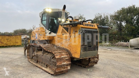 Buldozer na pásech Liebherr