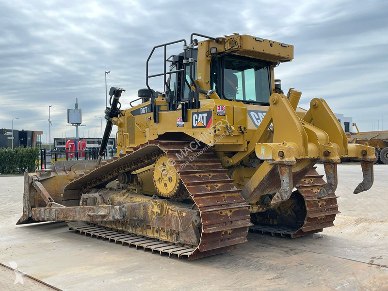 Buldozer Caterpillar D6T