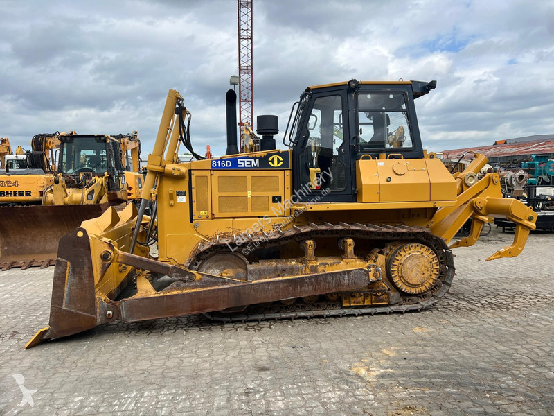 Buldozer SEM 816D .