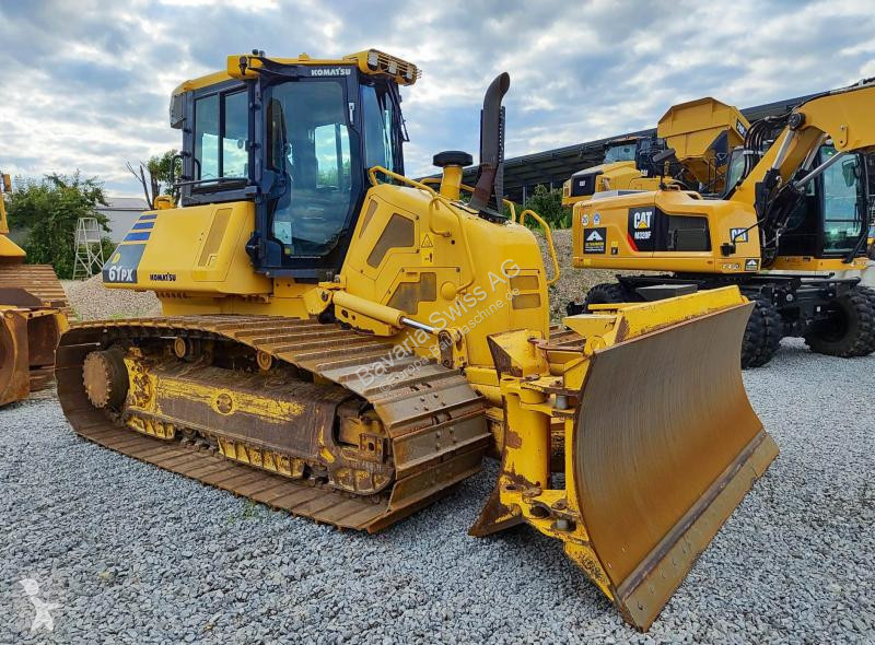 بلدوزر Komatsu 24
