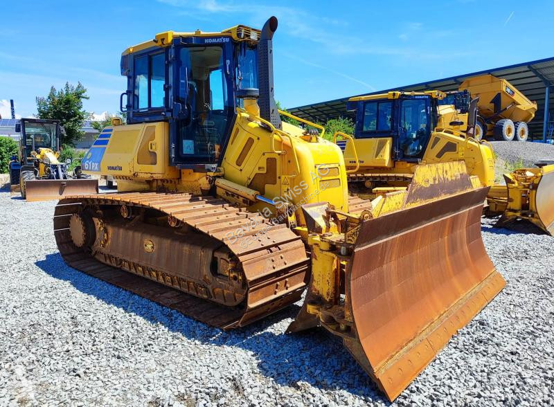 بلدوزر Komatsu