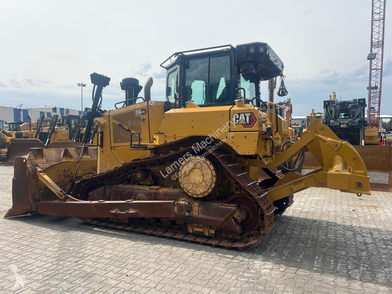 بلدوزر Caterpillar D6 XL next generation .