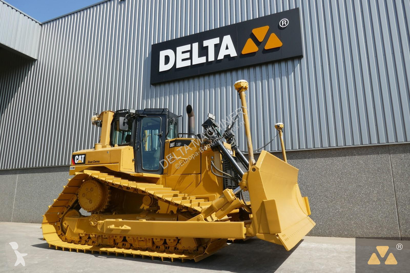 بلدوزر Caterpillar D6T