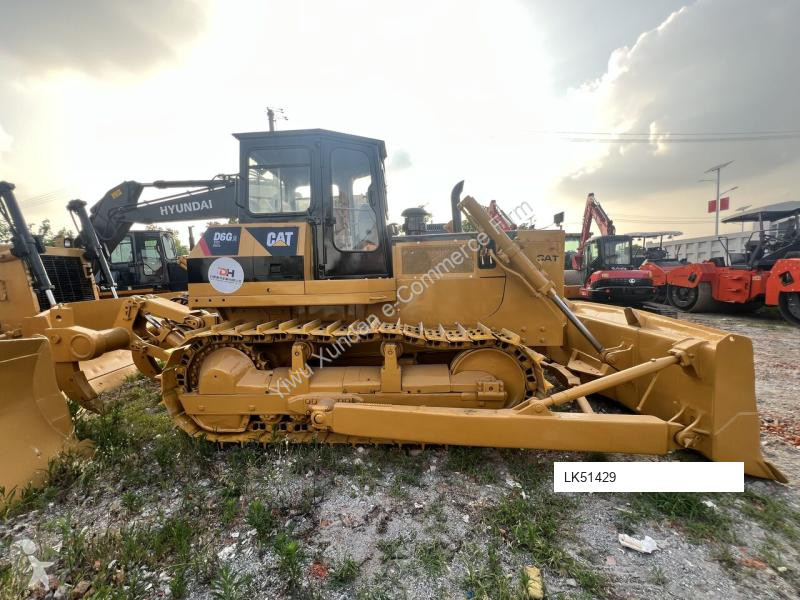 Buldozér Caterpillar D6G2