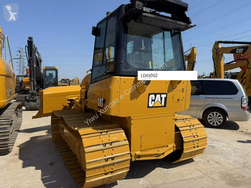 بلدوزر Caterpillar D5K