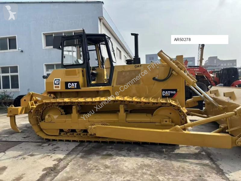 بلدوزر Caterpillar D6D