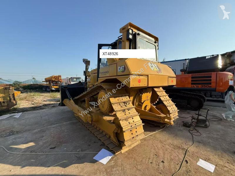 بلدوزر Caterpillar D8R
