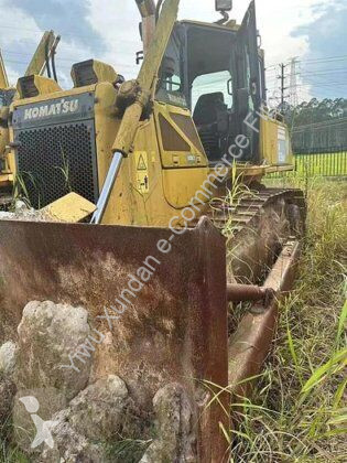 بلدوزر Komatsu D65