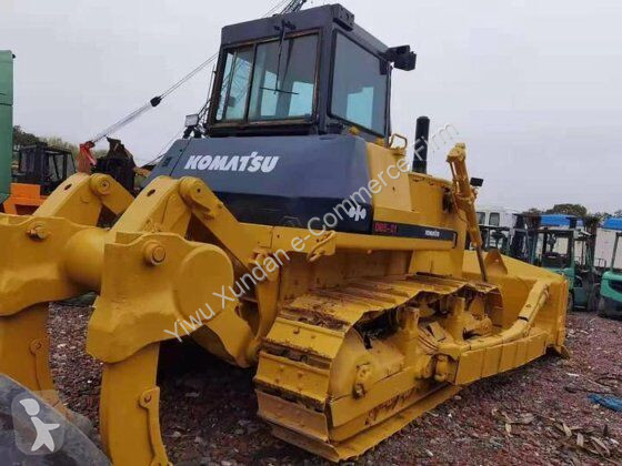 Buldozér Komatsu D85