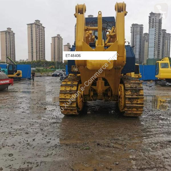 بلدوزر Komatsu