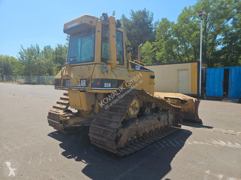 بلدوزر Caterpillar D5N