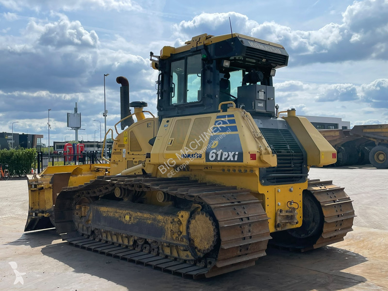 بلدوزر Komatsu i-24