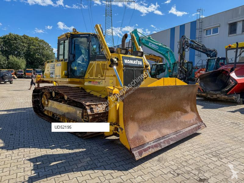 Бульдозер Komatsu D65PXI18 mit Heckaufreißer GPS