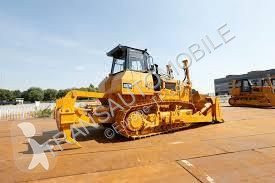 Bulldozer de lagartas SEM novo