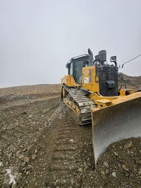 بلدوزر Caterpillar D6