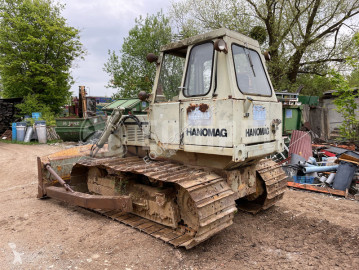 Buldozer na pásech Hanomag