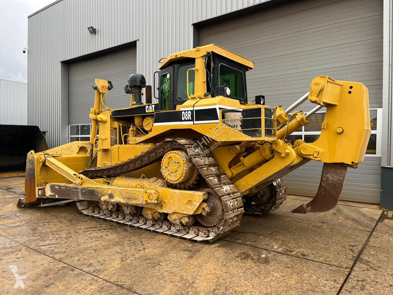 Bulldozer Caterpillar - Single shank ripper
