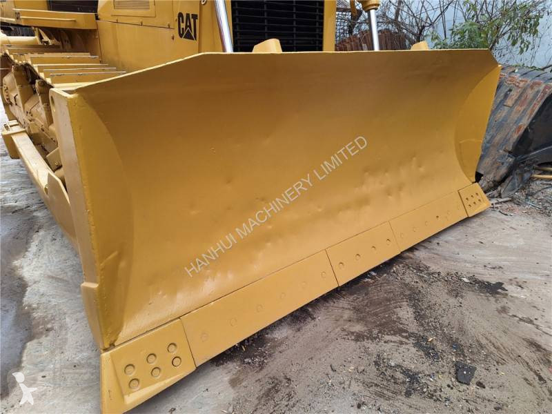 بلدوزر Caterpillar D6G2