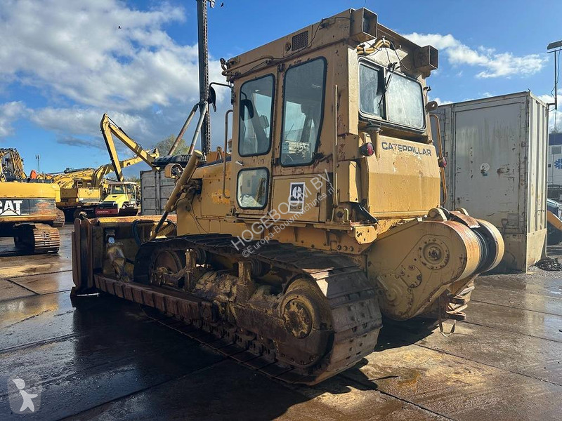 Bulldozer Caterpillar D6D with winch