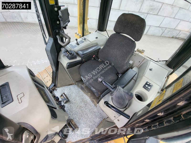Buldozer Caterpillar D6  RIPPER