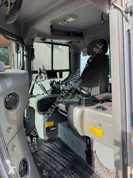 Bulldozer Liebherr PR 746 L