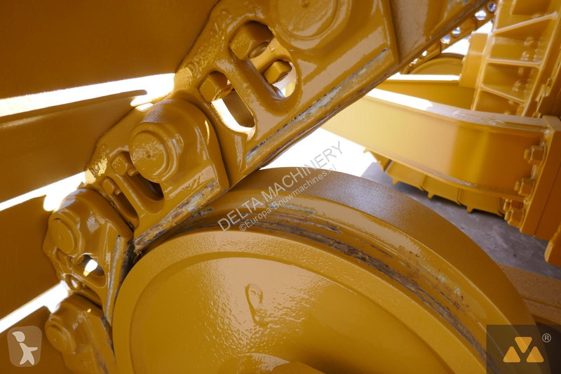 بلدوزر Caterpillar D6T