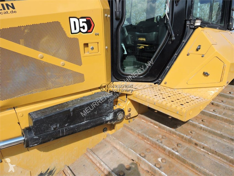 Bulldozer Caterpillar D5