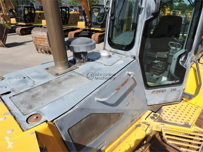 Buldozér Komatsu D61PX-15E