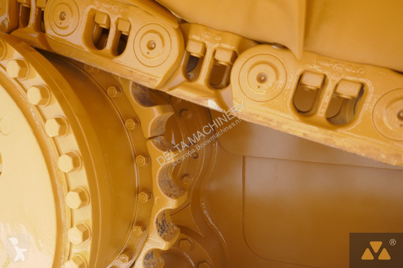 بلدوزر Caterpillar D6T