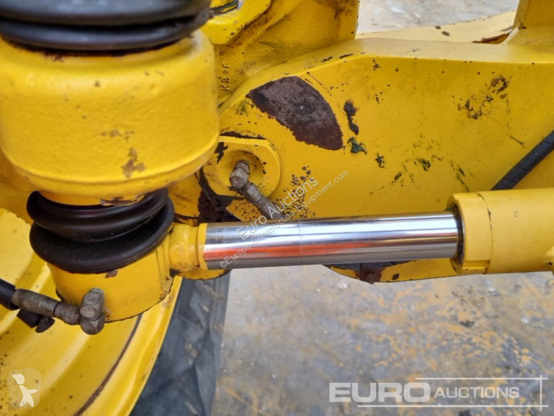 Buldozer Komatsu GD655-6