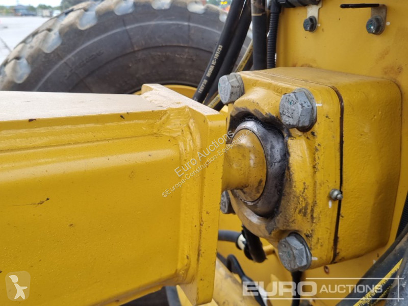 Buldozer Caterpillar 2