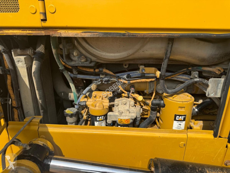 بلدوزر Caterpillar D6N